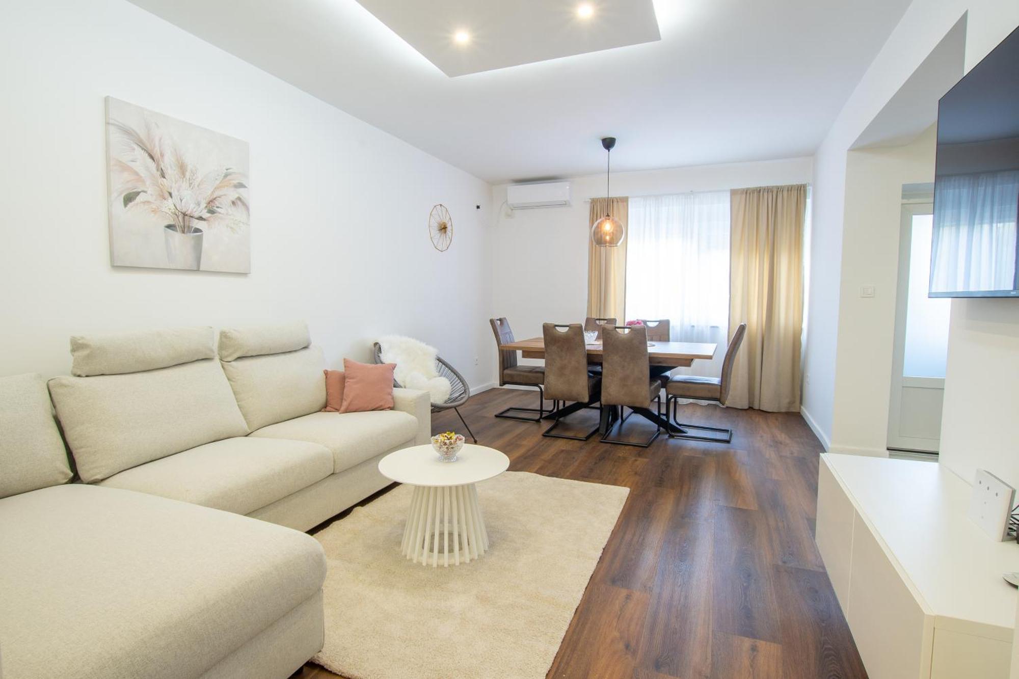 Apartman Valentina - Self Check In And Check Out Otocac Exterior photo