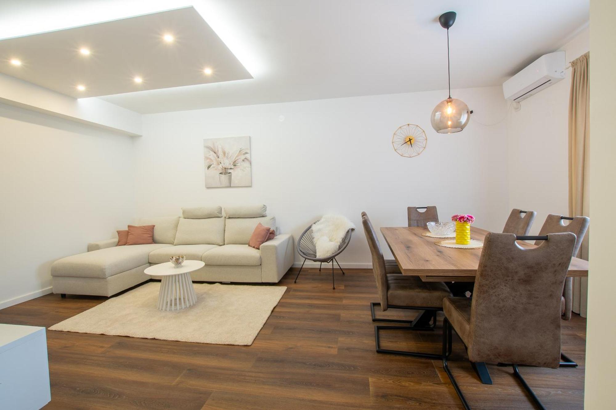 Apartman Valentina - Self Check In And Check Out Otocac Exterior photo